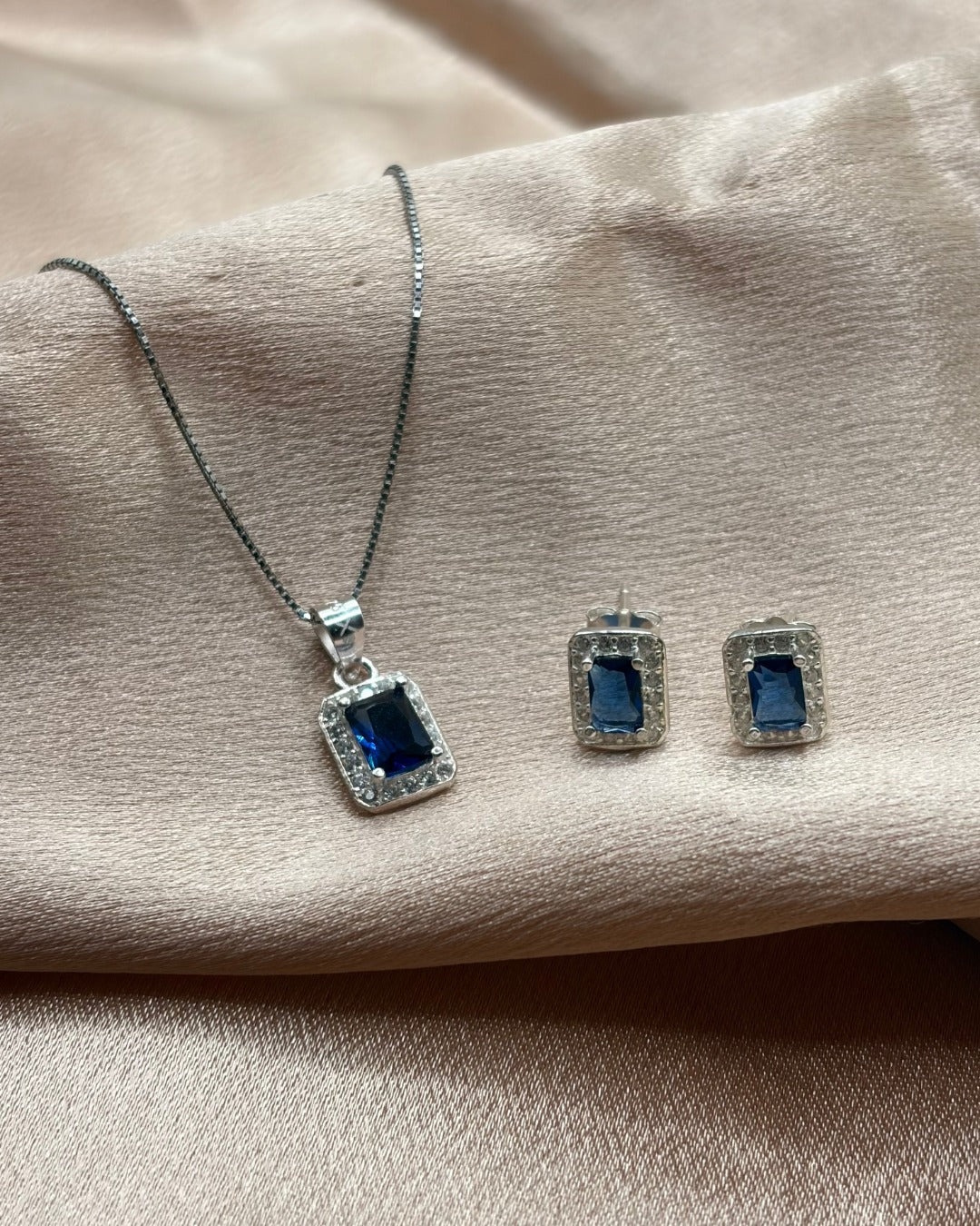 JUEGO CUADRADO PLATA ZIRCON