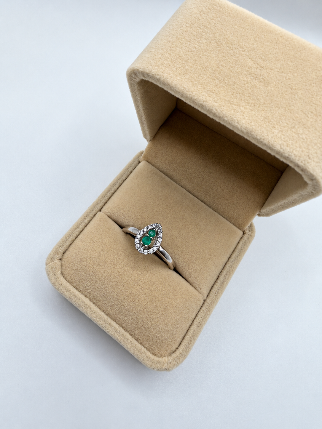 ANILLO ELAN ESMERALDA