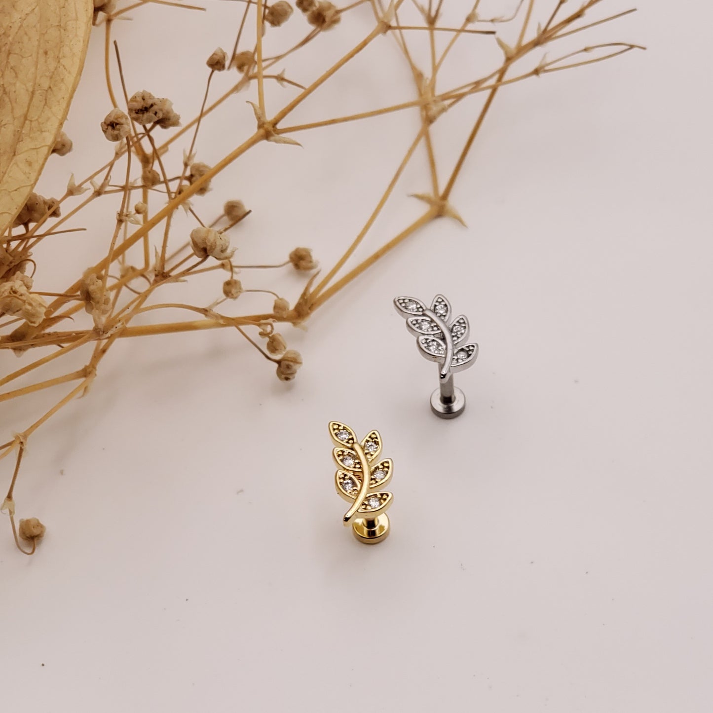 LABRET ZIRCON HOJA ACERO